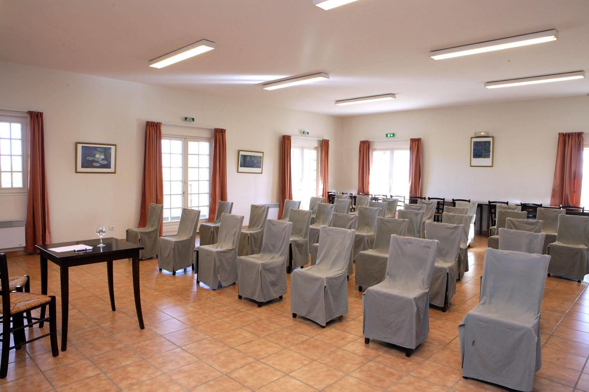 Hôtel Les Nymphéas Chaufour-lès-Bonnières Kültér fotó