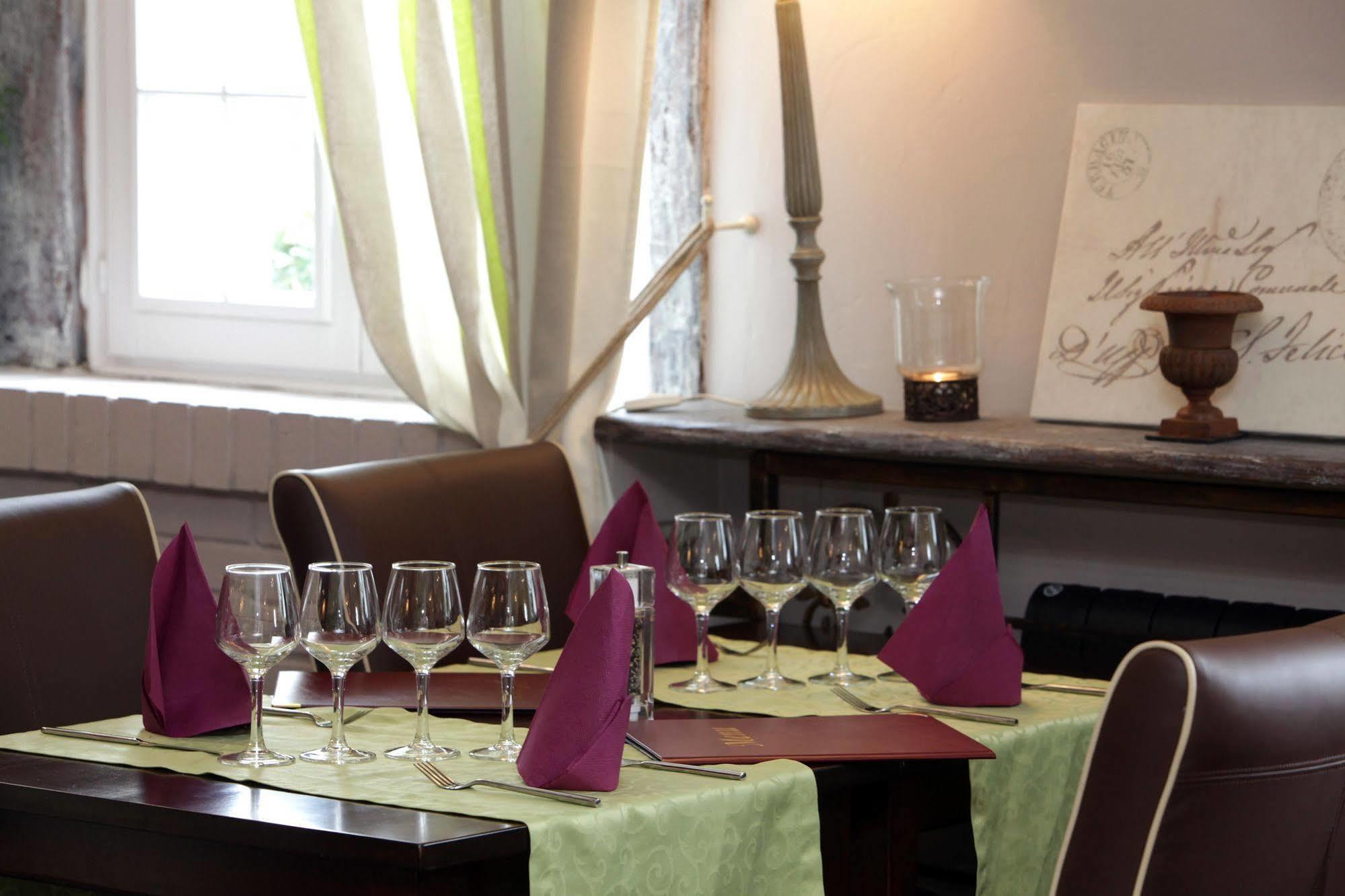 Hôtel Les Nymphéas Chaufour-lès-Bonnières Kültér fotó